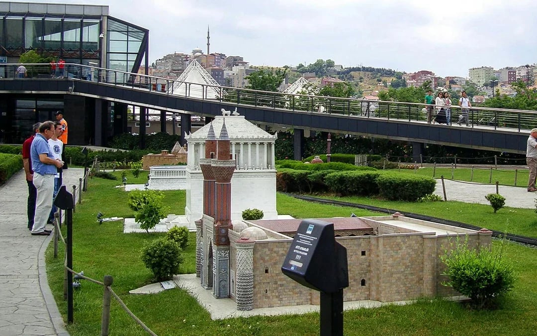 Istanbul Miniatürk Skip-the-Line Tickets & Audio Guide Image 7