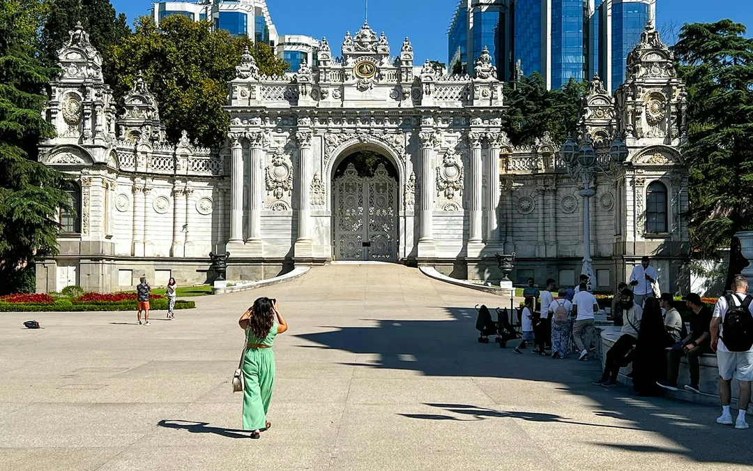 Istanbul: National Palaces Full Pass incl. Dolmabahce Palace Image 2
