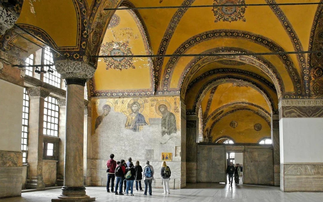 Istanbul: National Palaces Full Pass incl. Dolmabahce Palace Image 5