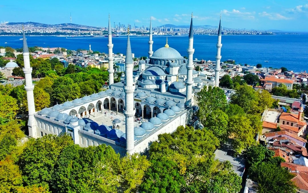 Istanbul Old City Guided Walking Tour Image 1