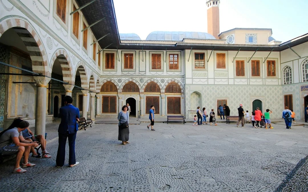 Istanbul Old City Guided Walking Tour Image 2