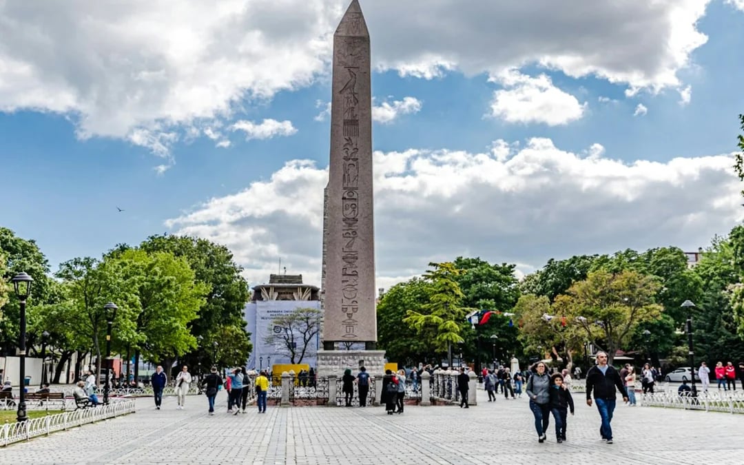 Istanbul Old City Tour with Bosphorus Sunset Cruise and Lunch Image 8