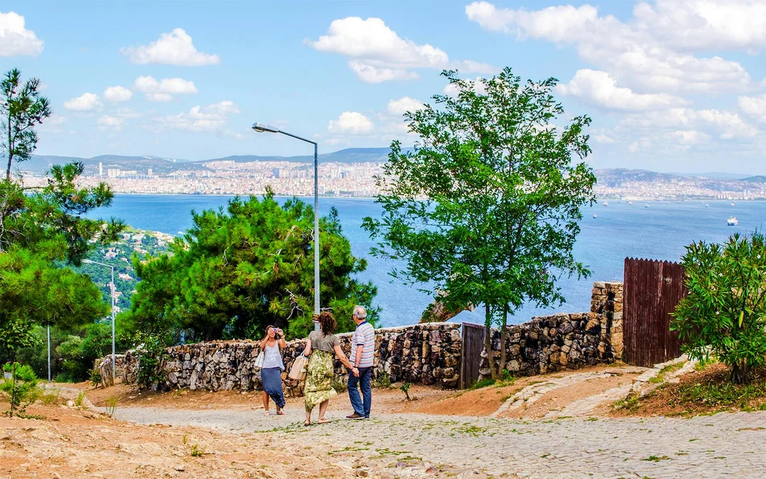 Istanbul to Princes' Islands Full-Day Guided Tour Image 4