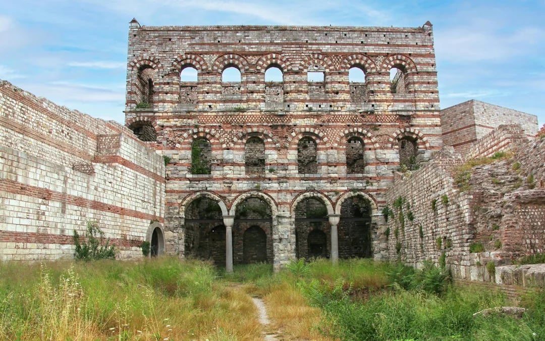 Istanbul Walking Tour of Balat, Chora Museum & Tekfur Palace Image 2