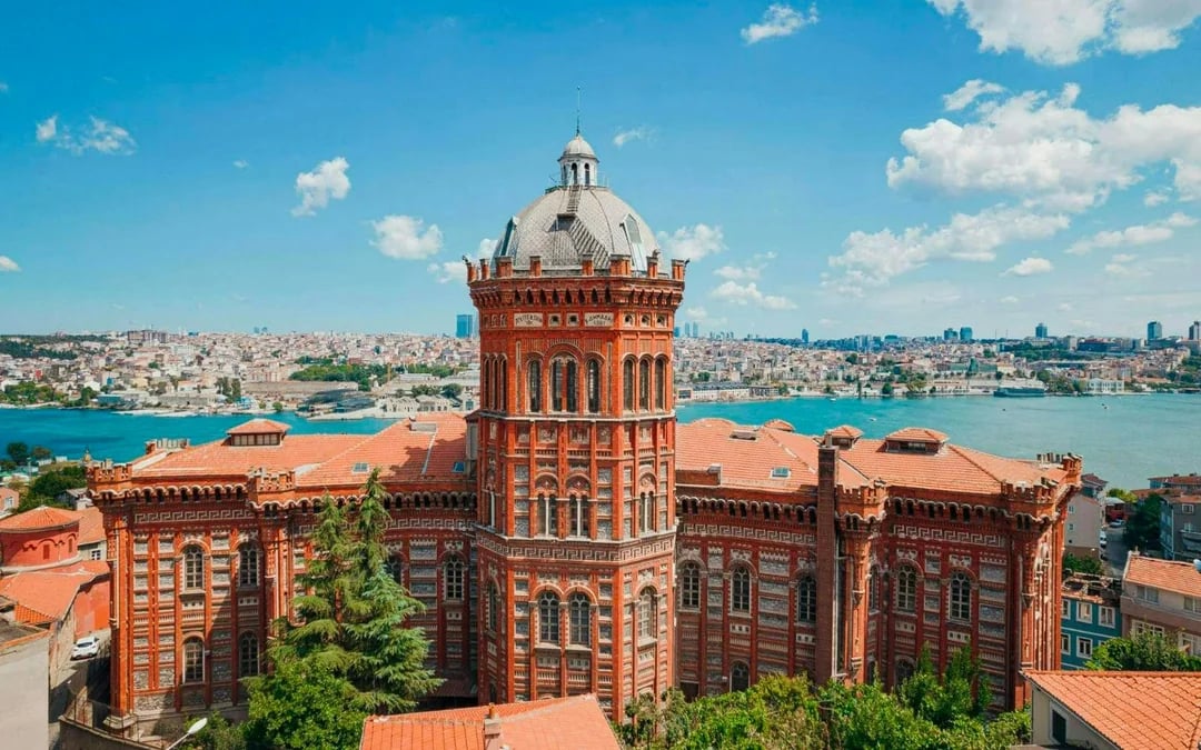 Istanbul Walking Tour of Balat, Chora Museum & Tekfur Palace Image 4