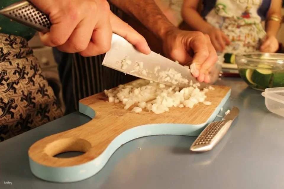 Italian Cooking Class and Dinner at a Chef's House