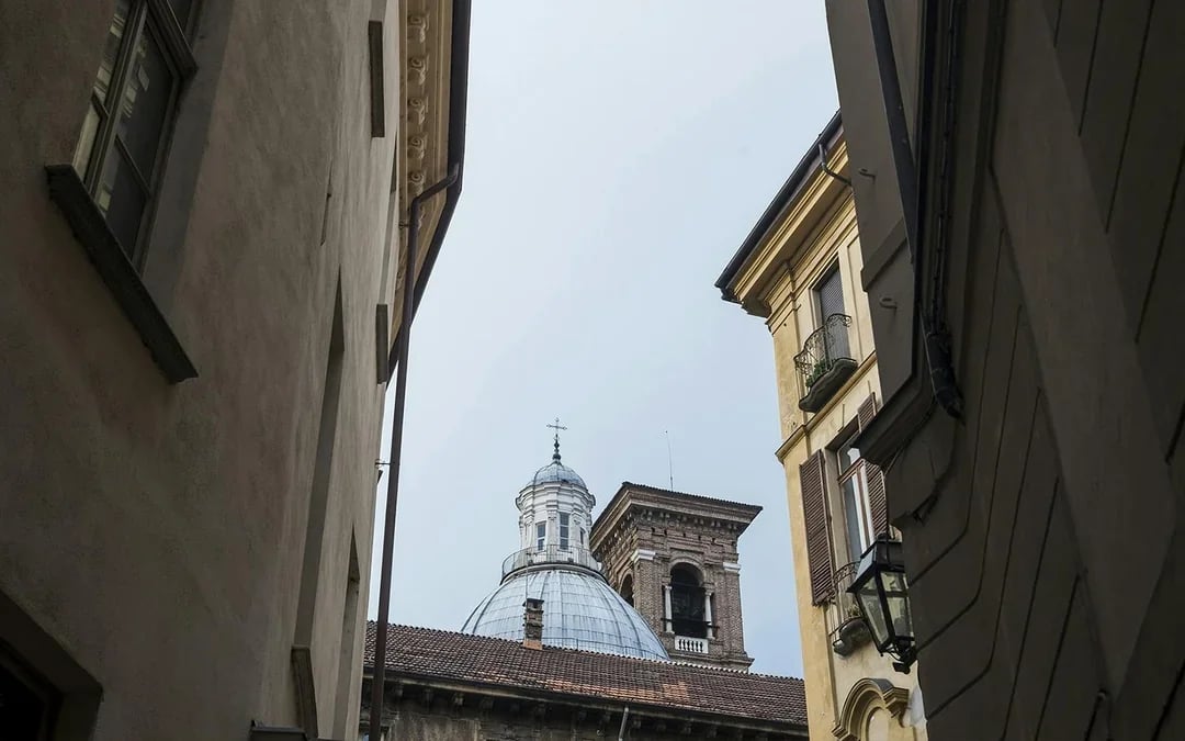 Italian Guided Tour through the Torino Noir Image 9