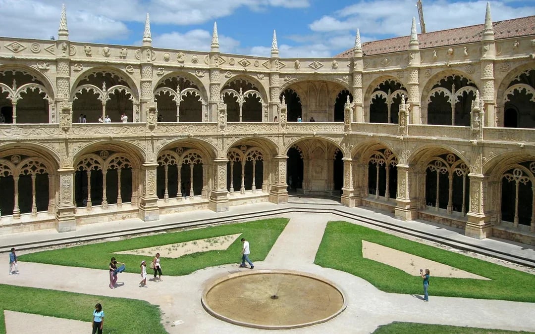 Jerónimos Monastery Tickets with Audio Guide Image 4