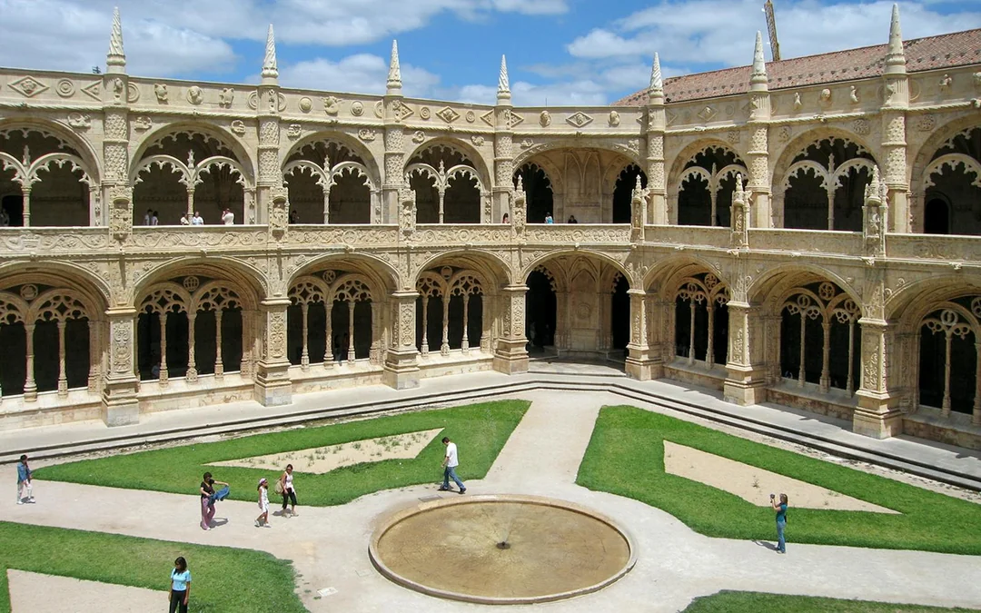 Jerónimos Monastery Tickets with Audio Guide Image 4