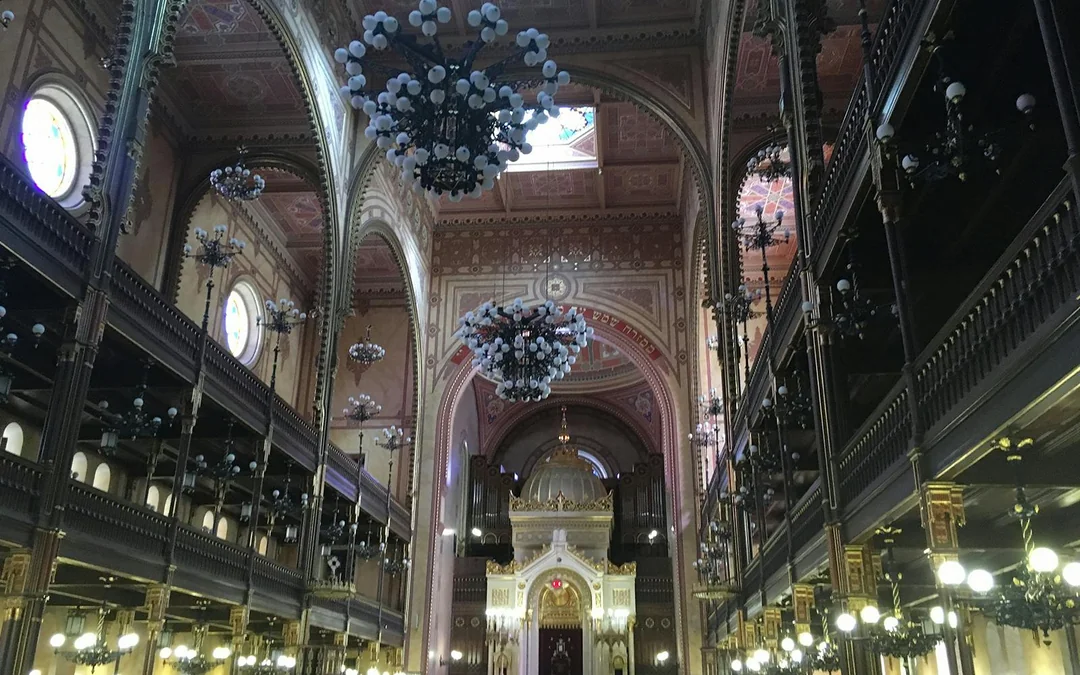 Jewish Heritage Tour with Admission to Dohany Street Synagogue Image 5