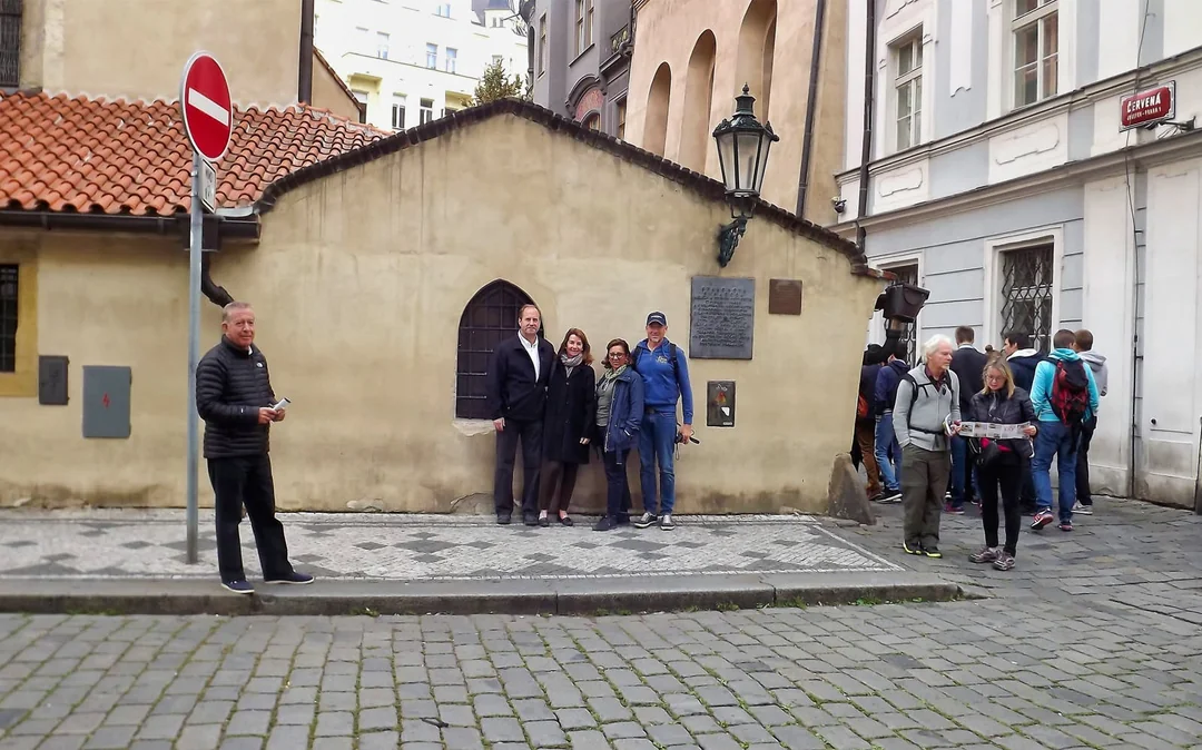 Jewish Quarter Escorted Skip-the-Line Tickets & Optional Audio Guide Image 3