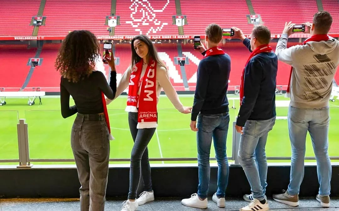 Johan Cruijff ArenA Stadium VIP Tour with a Drink and Scarf Image 7