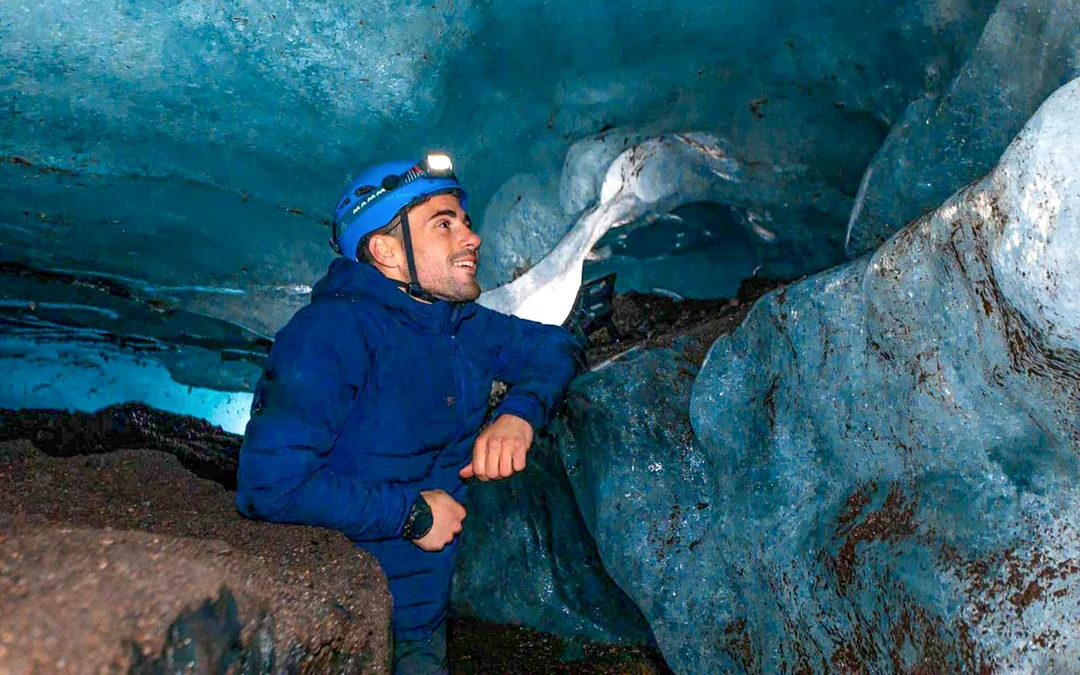Jokulsarlon Crystal Ice Cave Tour Image 4