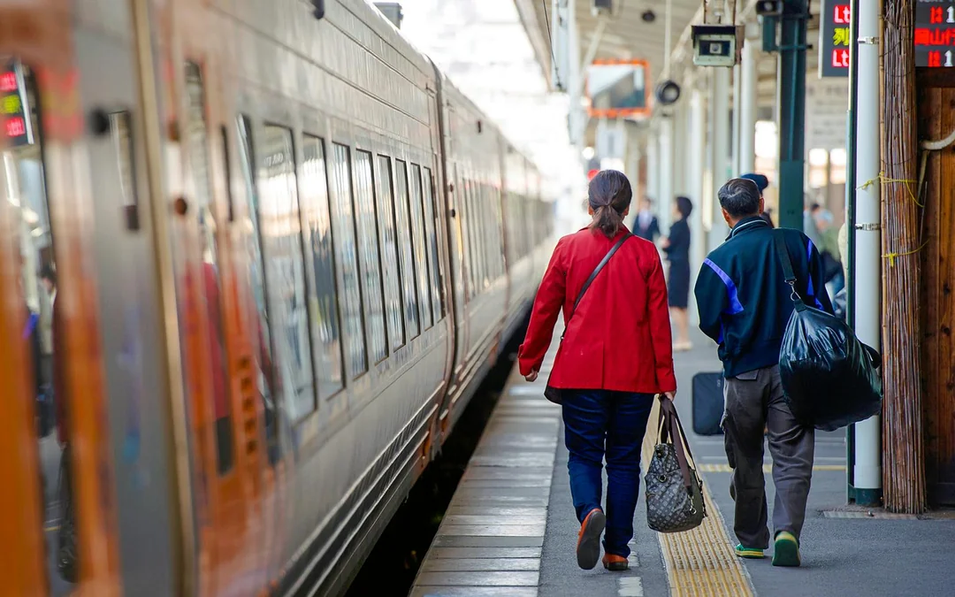 JR Kansai Mini Pass: 7-Day Unlimited Travel Across Osaka, Kyoto, Nara & Kobe Image 12