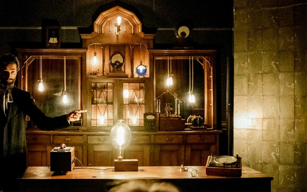Jules Verne: The Extraordinary Voyage Immersive Experience Tickets in Paris Image 1