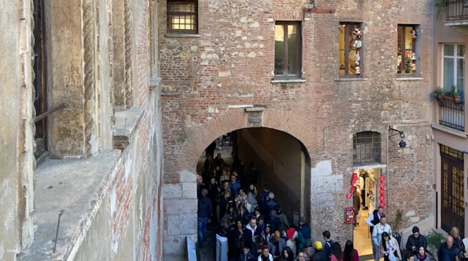 Fast-Track Entry Ticket to Juliet’s House in Verona with Audio Guide