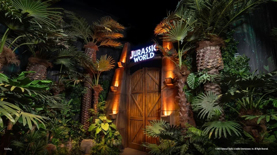 Jurassic World Bangkok: The Experience at Asiatique The Riverfront | Thailand