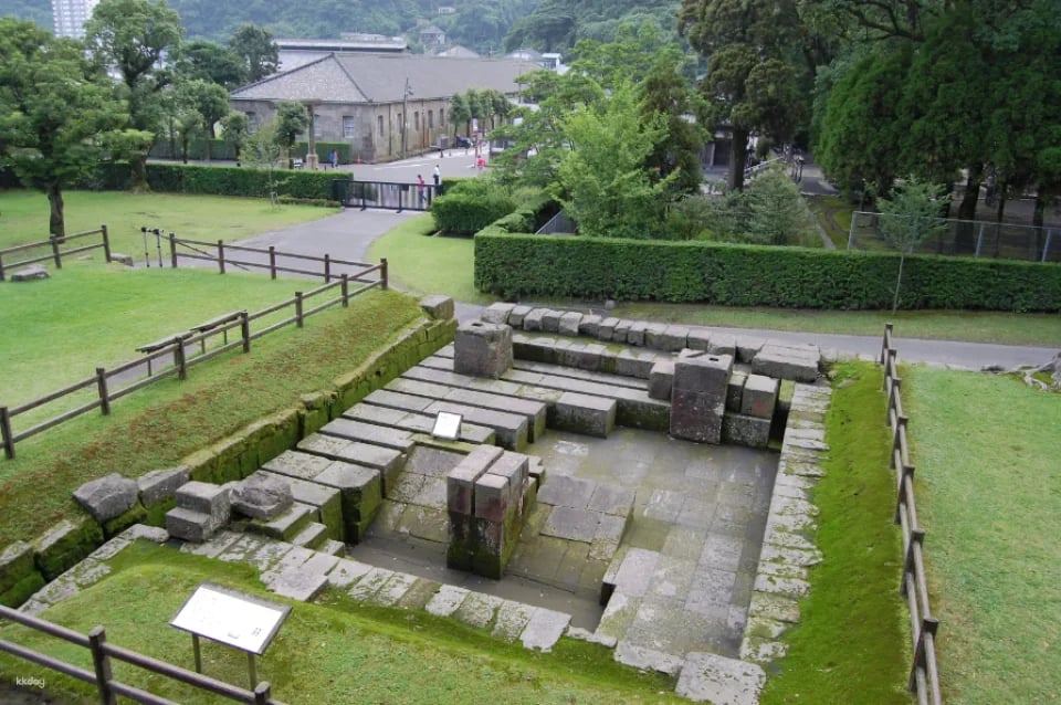 Kagoshima, Japan | Senganen Garden Admission Ticket (Includes the Palace and Shoko Collection Hall)