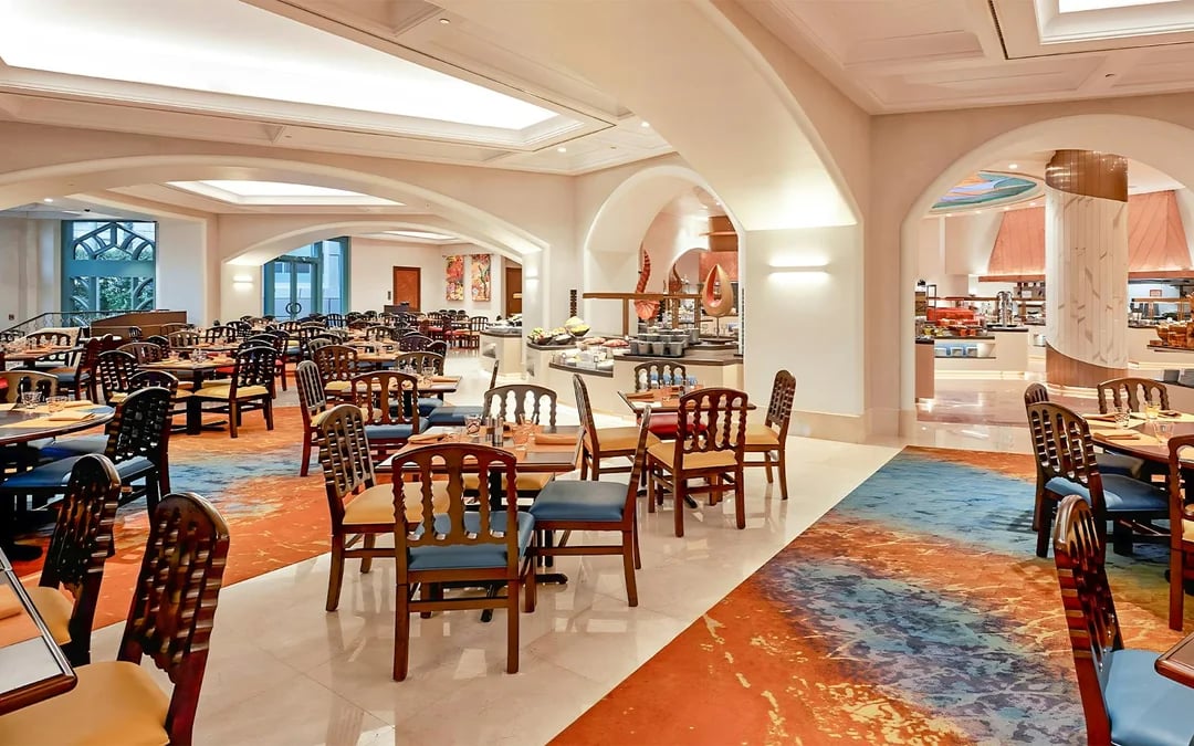 Kaleidoscope Buffet Dinner Experience at Atlantis the Palm Image 4