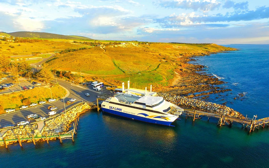 Kangaroo Island Guided Tour with Return Ferry, Lunch & Adelaide Transfers Image 12