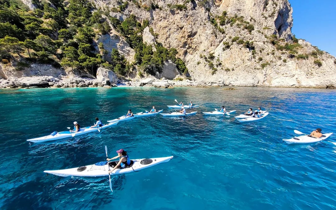 Kayak Tour in Capri Between Caves and Legends Image 6