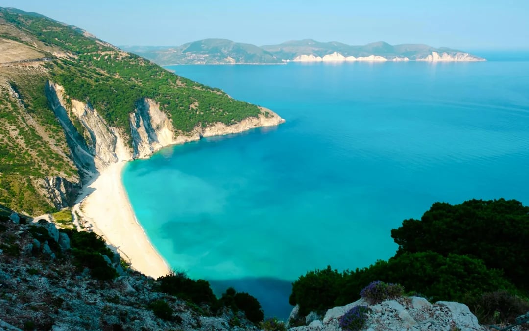Kefalonia Private Tour: Melissani Cave, Assos, Fiskardo and Myrtos Beach Image 2