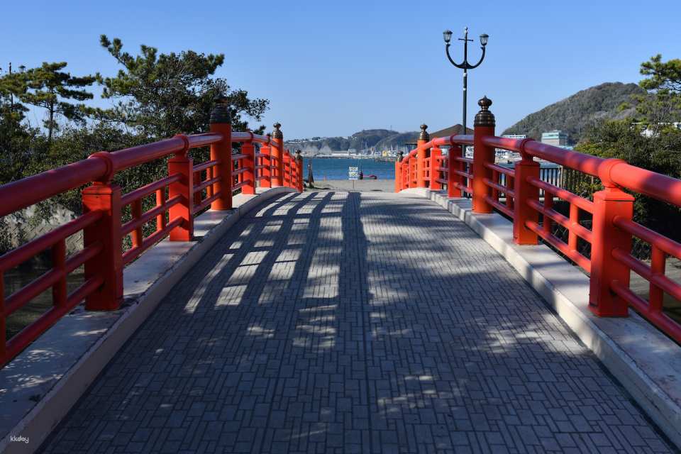 Keikyu Hayama Excursion Discount Ticket｜Departing from Shinagawa or Yokohama | Buy and Use Instantly