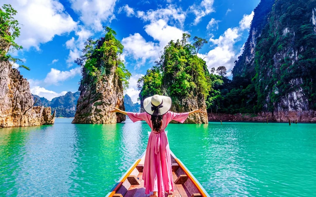 Khao Sok Cheow Lan Lake Private Longtail Boat Tour Image 2
