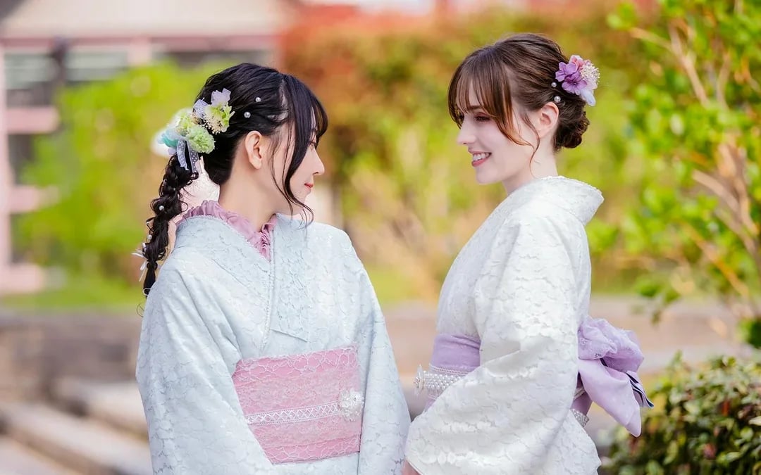 Kimono & Yukata Rental Near Kyoto Station with Optional Hair Styling  Image 11