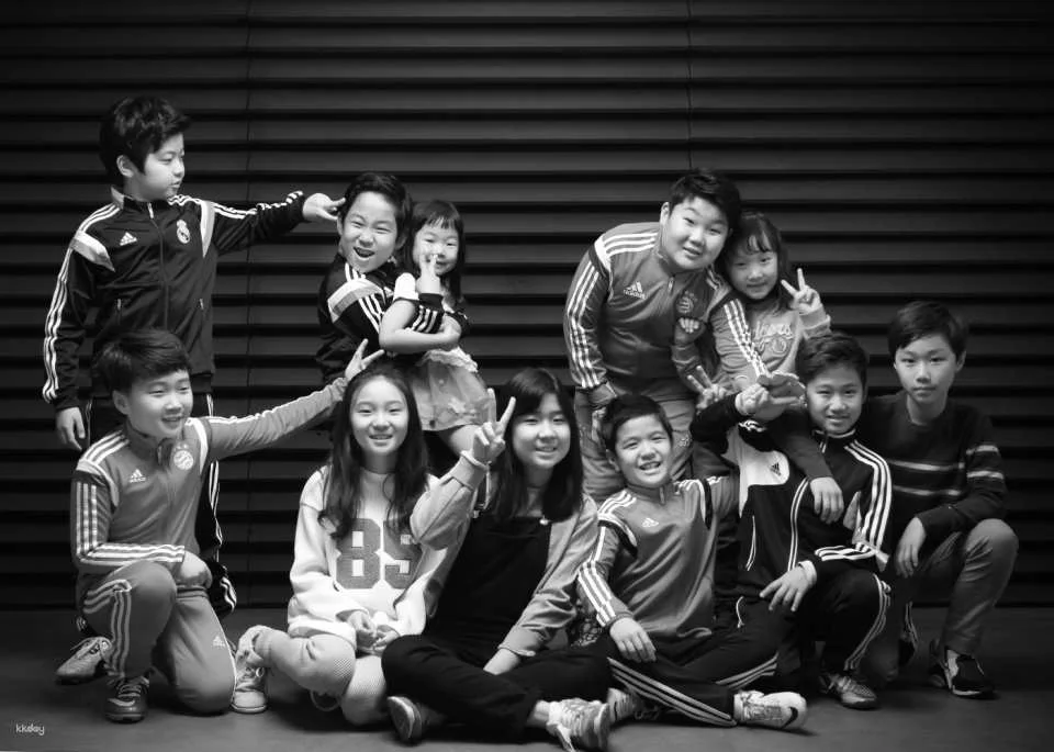 “The memory of a lifetime” Korea’s Z-and “Girlfriends” Portrait Photography Experience