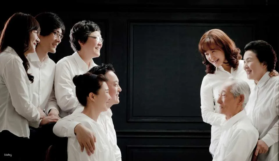 Korea Z-and Family Portrait Experience