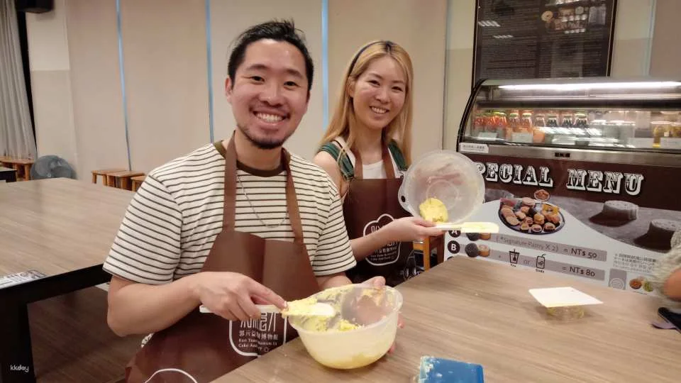 Taoyuan, Taiwan | Taiwan Kuo Yuan-Yi Nostalgic Cake DIY Experience