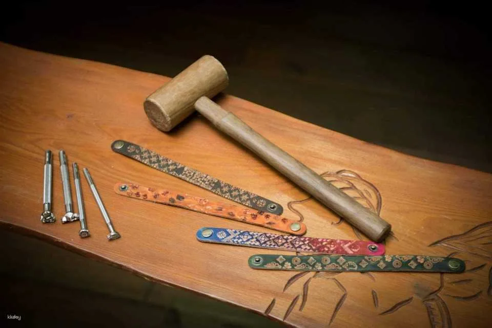 Taitung Bunun Tribal Leisure Farm | Hunter Package | Leather Carving DIY, Archery Experience, Specialty Meal