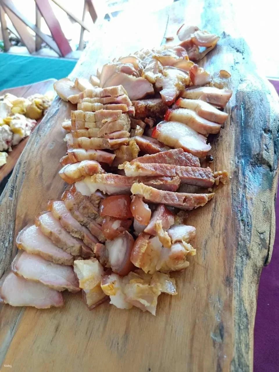Taitung Bunun Tribal Leisure Farm | Hunter Package | Leather Carving DIY, Archery Experience, Specialty Meal