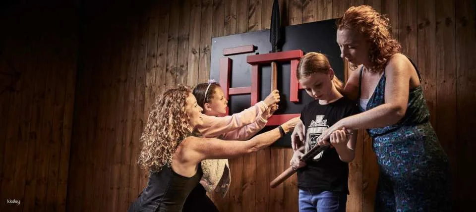 Escape room experience in Escape Hunt Sydney