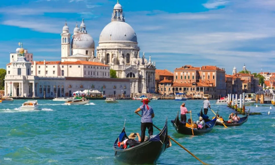 Traditional gondola ride on Venice’s Grand Canal