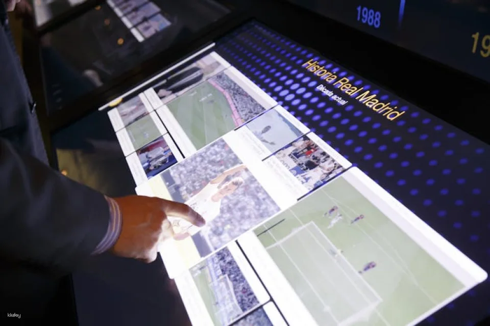 Madrid highlights tour with tickets to Santiago Bernabeu Stadium