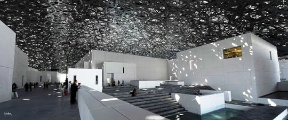 Private Louvre Abu Dhabi and Mosque visit with lunch from Dubai