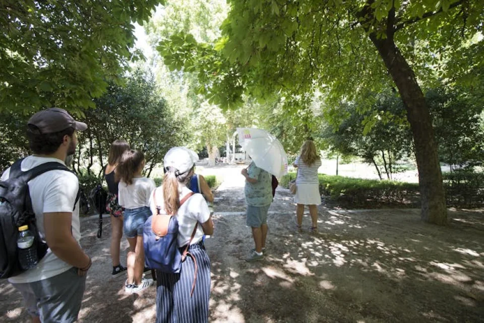 Retiro Park Tour with an Expert Guide