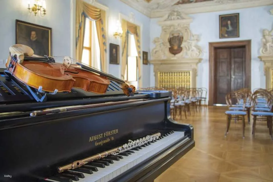 Lobkowicz Palace ticket and midday concert