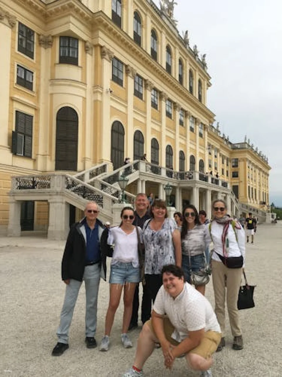 Schönbrunn Palace guided tour with a friendly historian