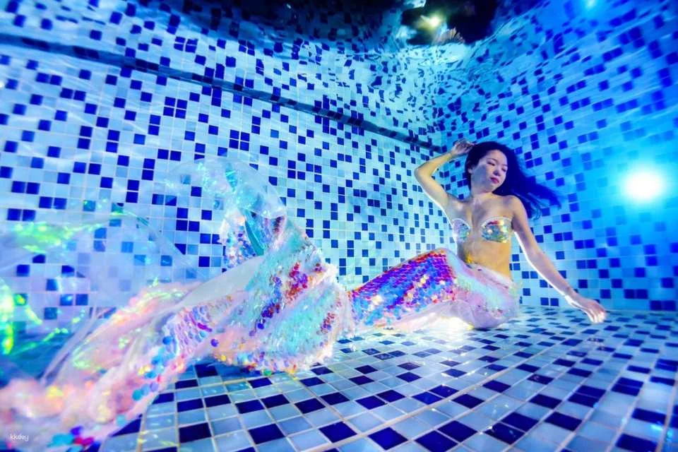 Pingtung, Taiwan | Fangliao Hotel | Infinity Pool Mermaid Photoshoot | Land-based Tail Posing & Underwater Side Shots & Sky Bar Cocktail
