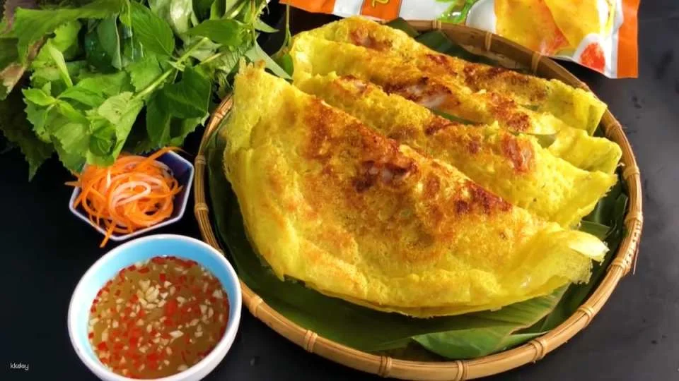 Half Day Walking Tour | Da Nang Street Food Tasting