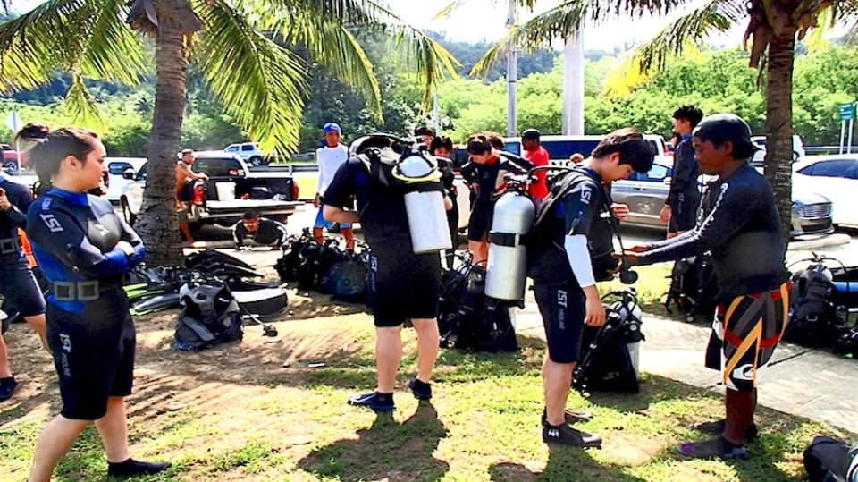 Guam Korean Instructor Experience Scuba Diving