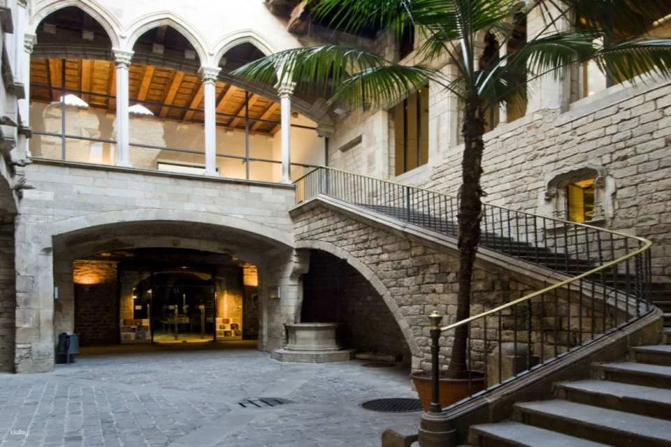 Barcelona | Skip the Line Guided Visit to Picasso Museum & El Born