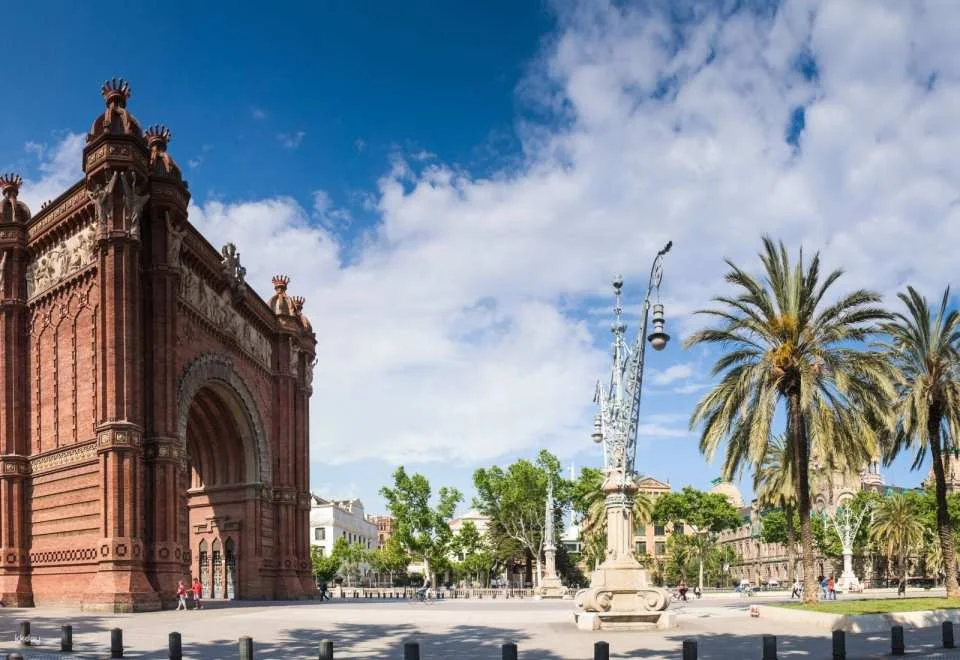 Barcelona | Skip the Line Guided Visit to Picasso Museum & El Born