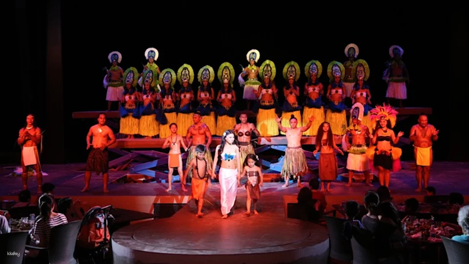 Guam Taotaota City Beach Dinner Show