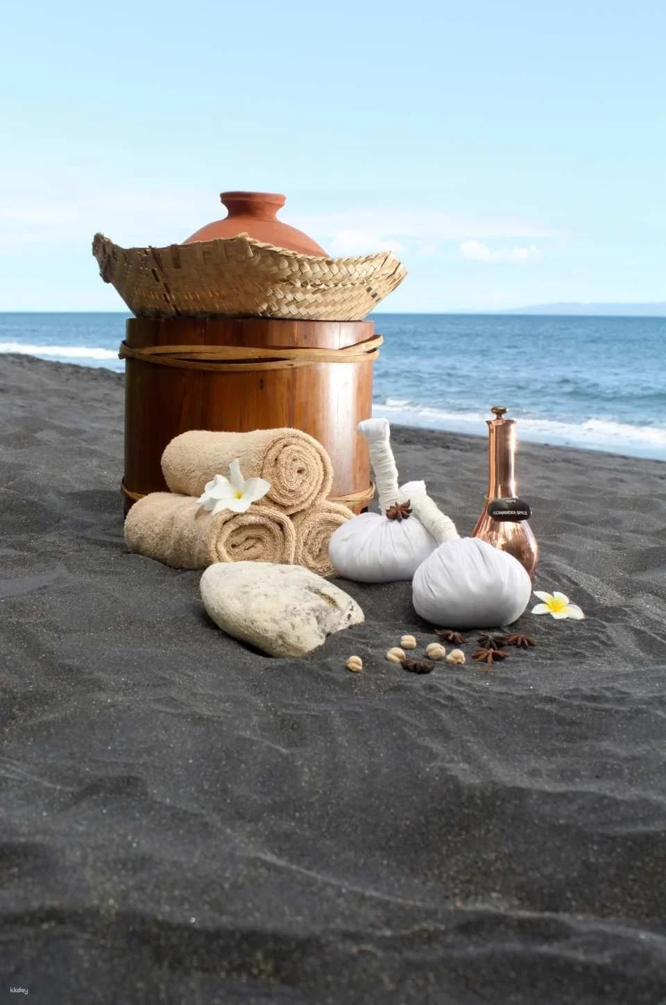 Segara Wangi Spa Experience with Pool Pass at Komaneka Keramas | Bali
