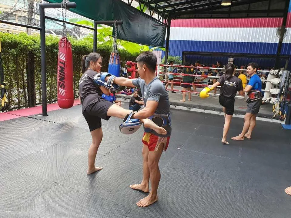 Muay Thai Class at Rithirit (Jitti) Gym Muay Thai Academy Bangkok | Thailand