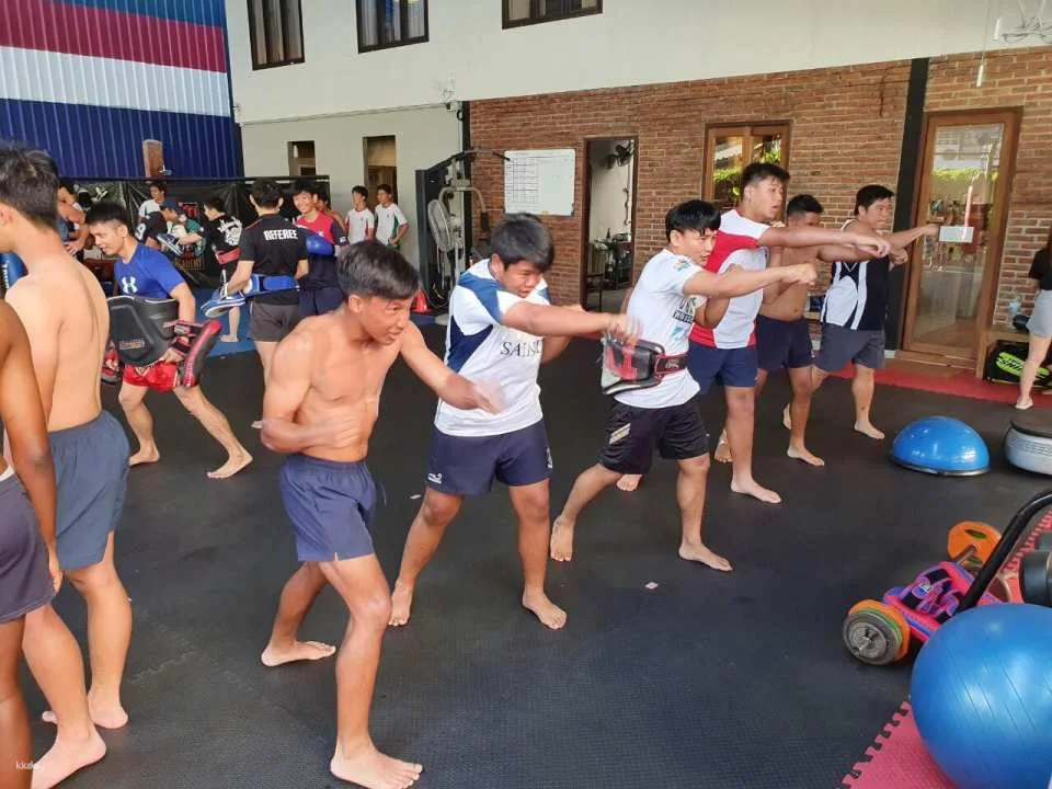 Muay Thai Class at Rithirit (Jitti) Gym Muay Thai Academy Bangkok | Thailand